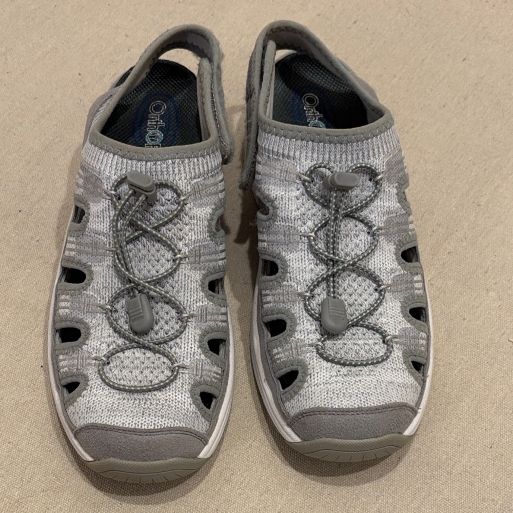 Orthofeet Women's Gray Sandals size 10D Wide